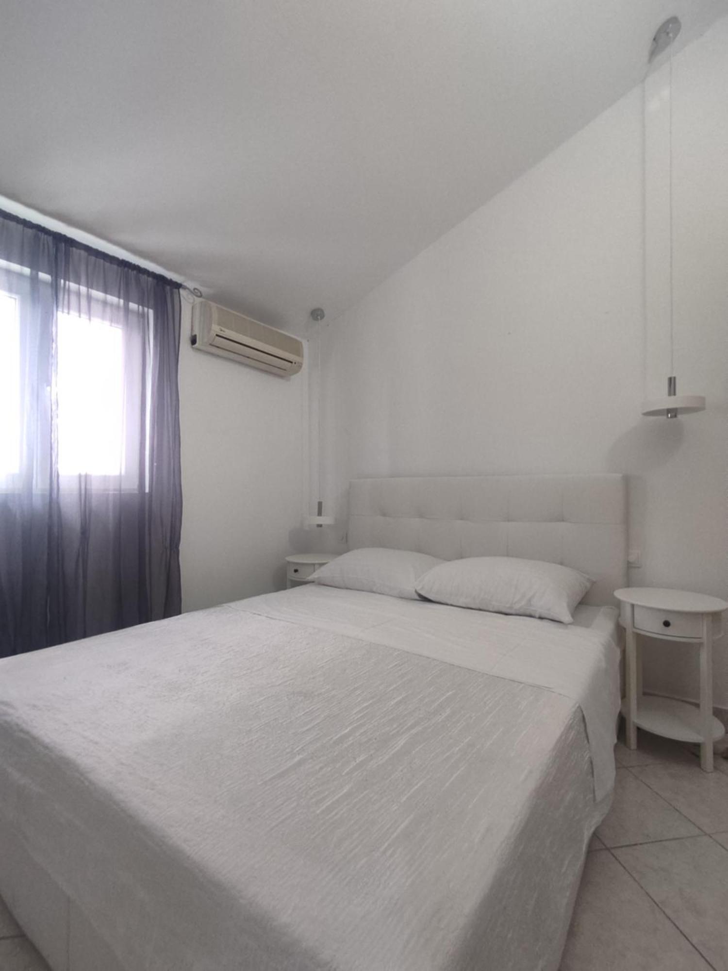 Apartments Villa Dalmatina Vodice Exterior photo