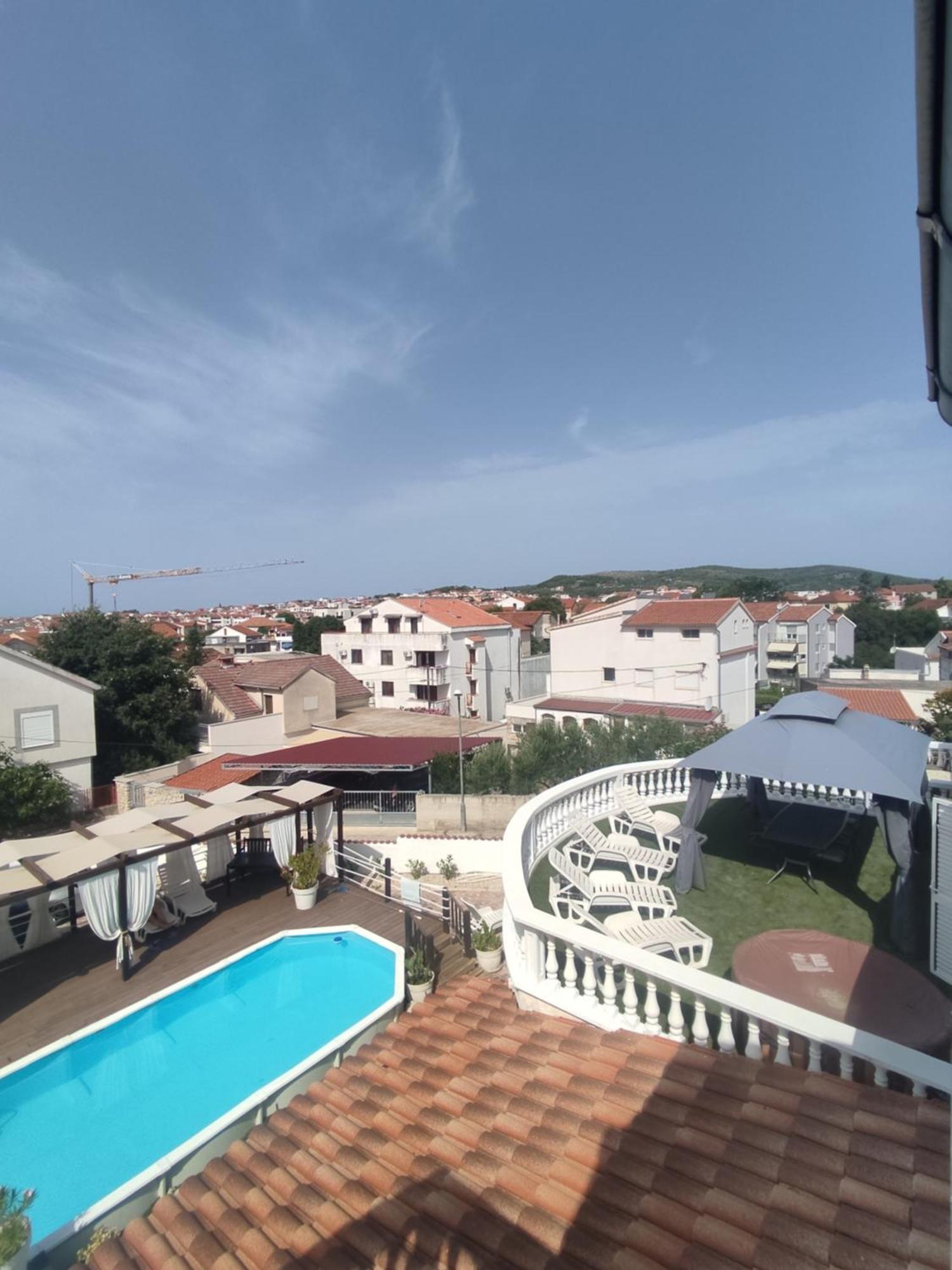 Apartments Villa Dalmatina Vodice Exterior photo