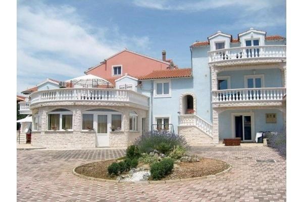 Apartments Villa Dalmatina Vodice Exterior photo
